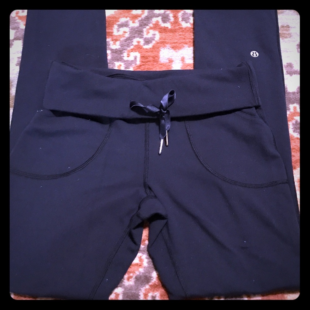 Navy Skinny LuluLemon yoga pants sz 4